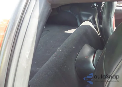 2004 Chevrolet Corvette Z06 Hardtop из США, поврежденный, VIN 1G1YY12S945118078